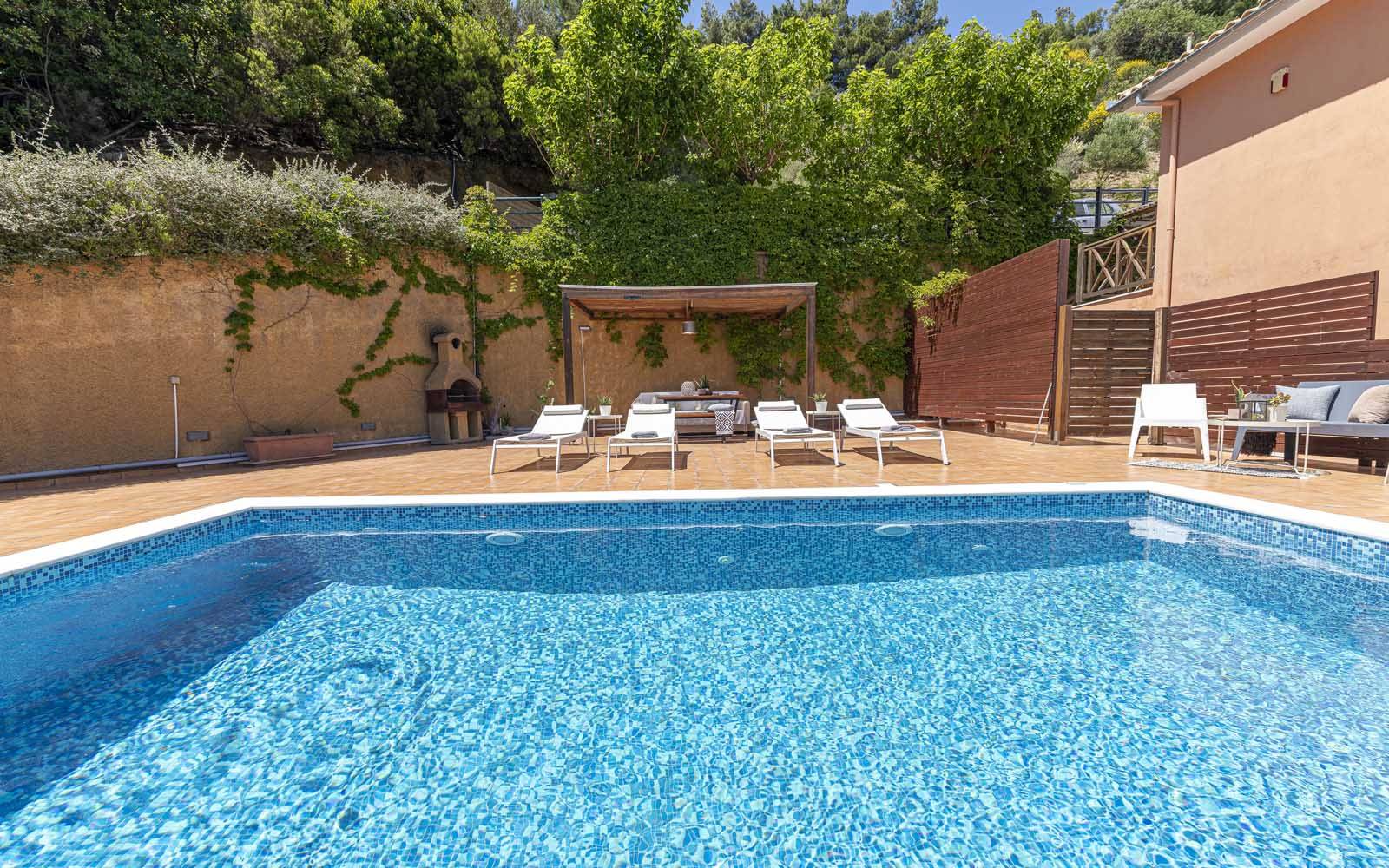 2 BR Villa Europa with private pool